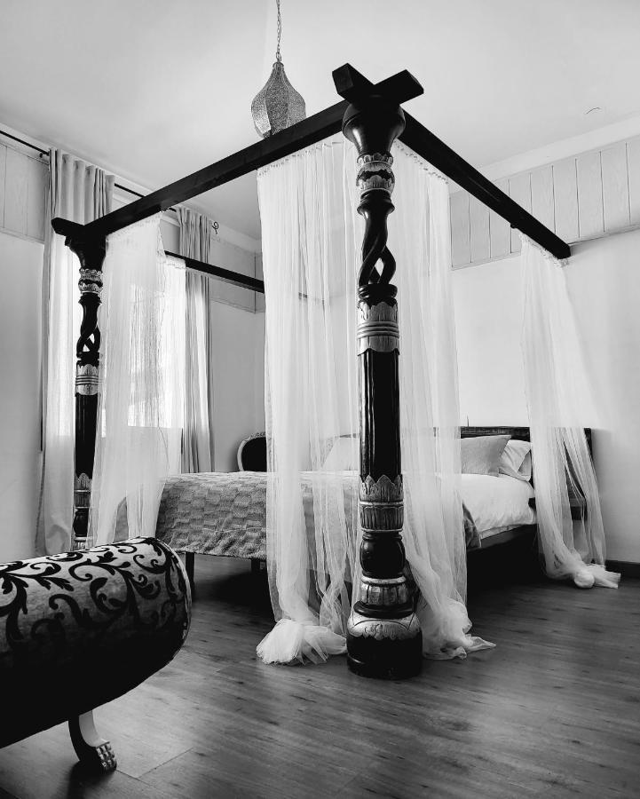 Hotel Rural Luna Llena Torremocha de Jarama エクステリア 写真